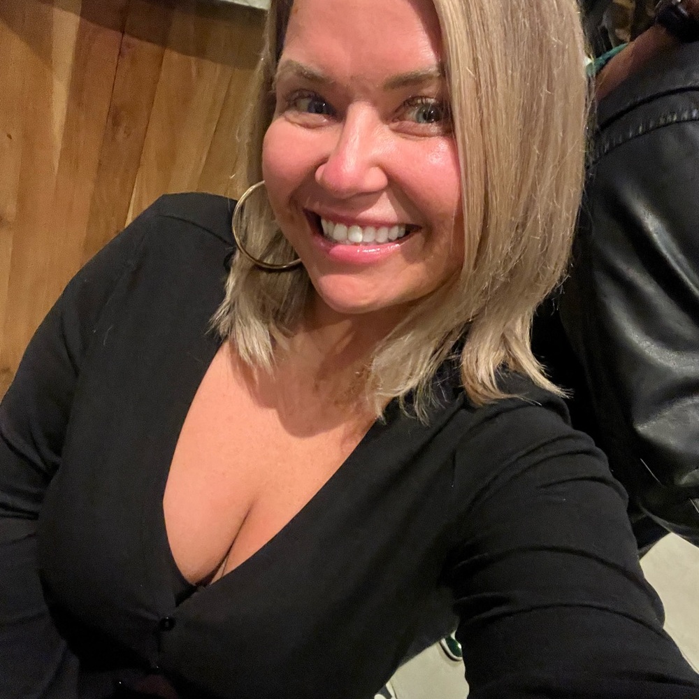 Meet your Posher, Candi